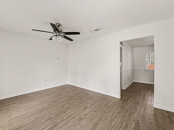 4th image of 1932 Sunnyvale Ave