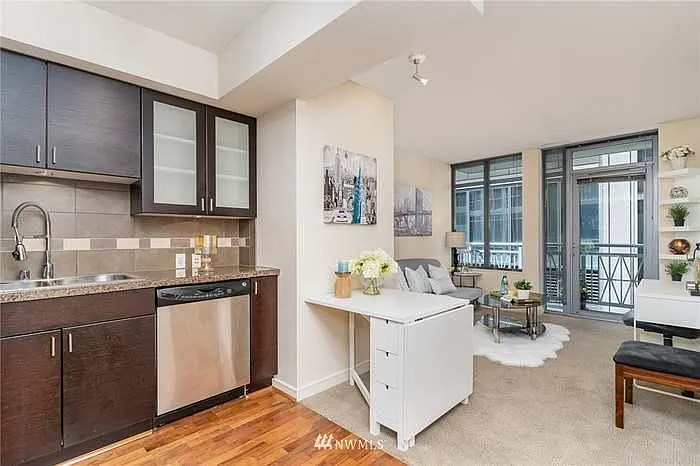 Building Photo - 819 Virginia St #1608