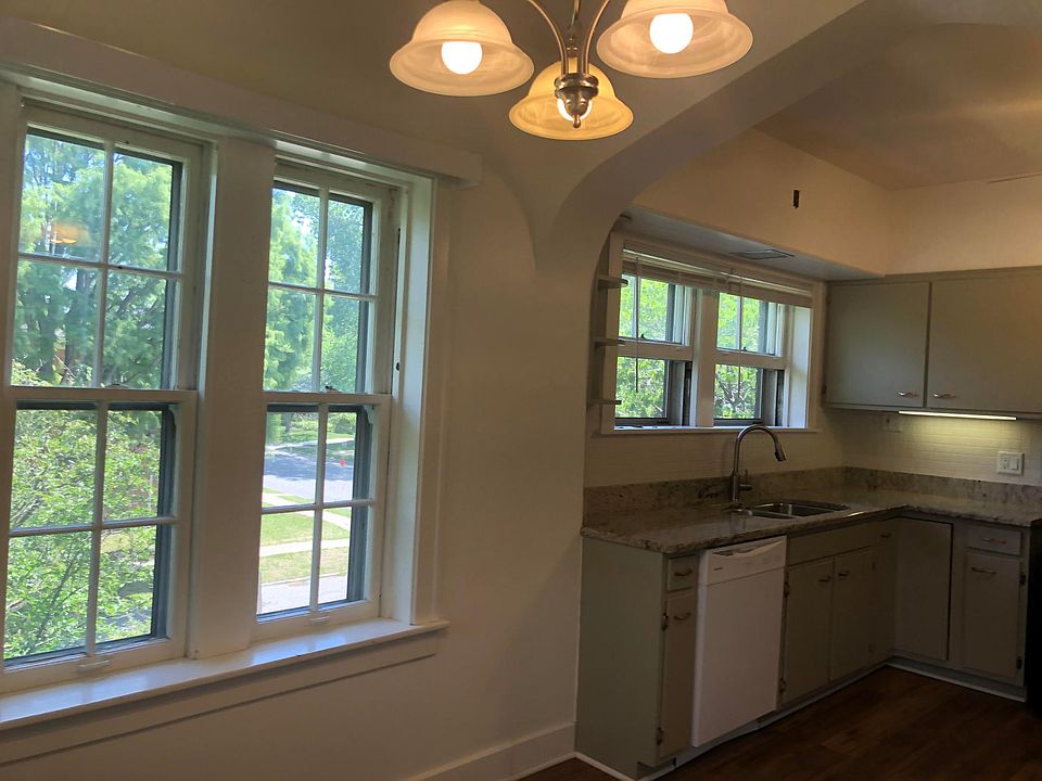 50 Lincoln Ave Riverside IL Zillow