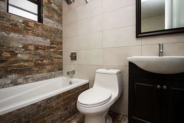Rented by Nooklyn NYC LLC | media 22