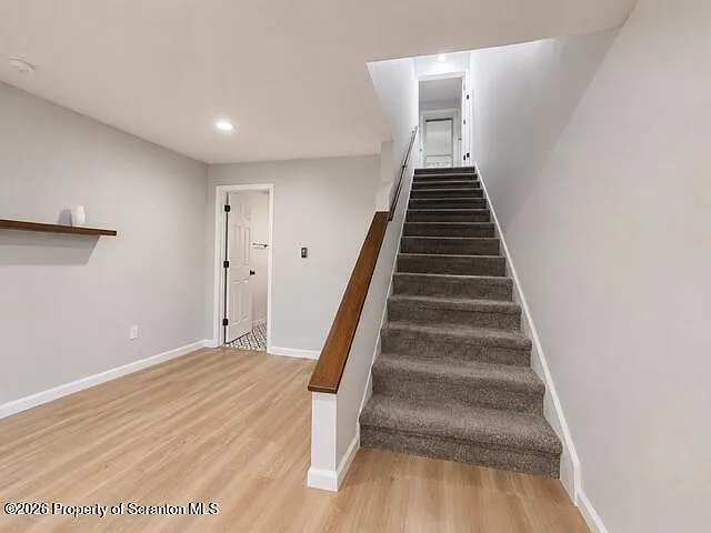 2 bed, 1.5 bath, 1800 sqft, $1,700 — Photo 3