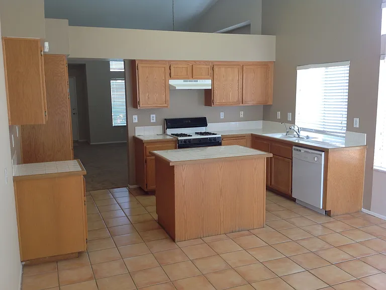 13785 Salado Way — Photo 5