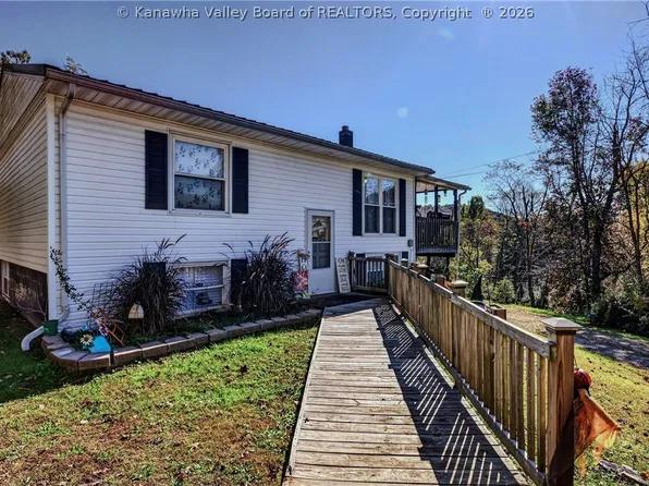 245 Grayson Ln, Pt Pleasant, WV 25550