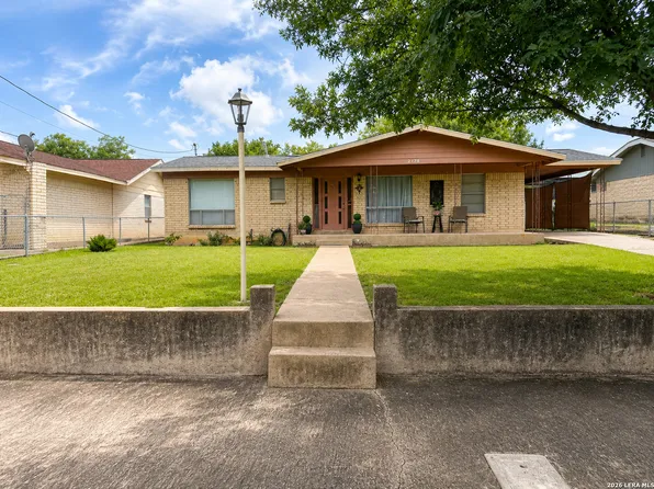 2178 Maverick Dr, Eagle Pass, TX 78852
