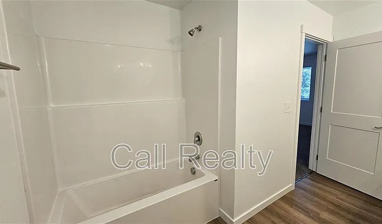 3811 E 12th Ave — Photo 16