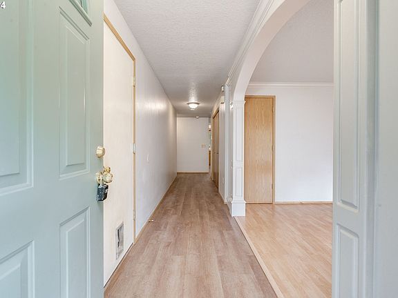 2nd image of 10316 NE 65th Ave