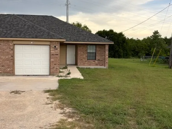 544 Crest Circle Dr, San Marcos, TX 78666