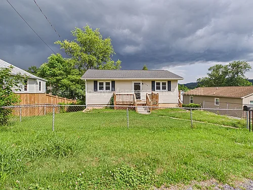530 Highland Ave Photo 1