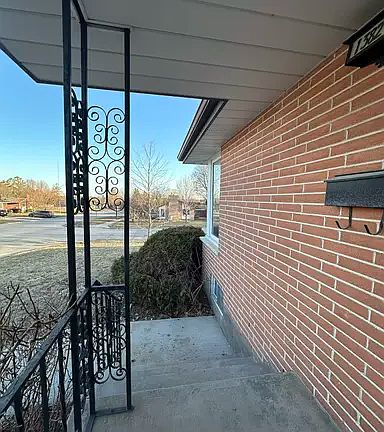 3rd image of 1382 Leighton Rd #1A