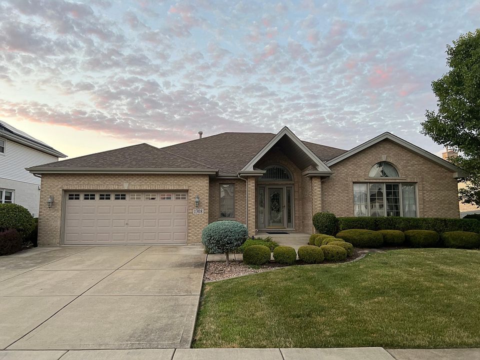 1308 Tower Hill Dr Woodridge, IL, 60517 Apartments for Rent Zillow
