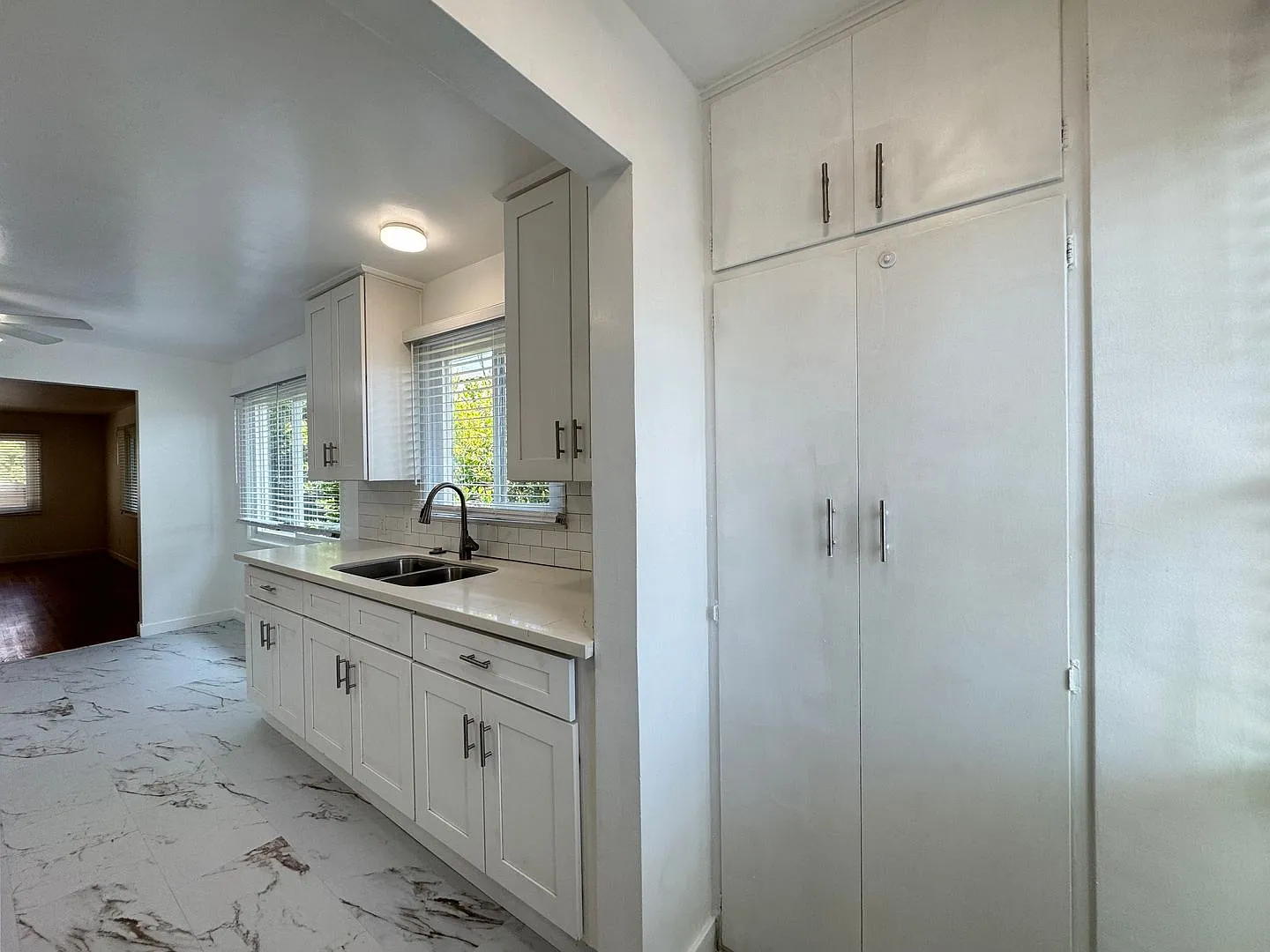 Allen - 1812 — Photo 3