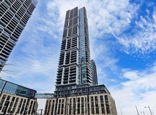 7890 Jane St #1706, Vaughan, ON L4K 4L8