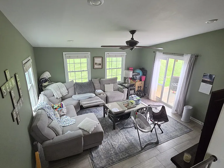 15 Albertus Dr — Photo 3