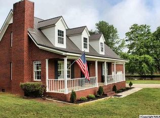 437 Black Ground Rd, Laceys Spring, AL 35754