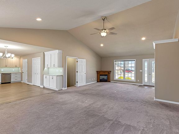 4th image of 1003 Abbey Rdg