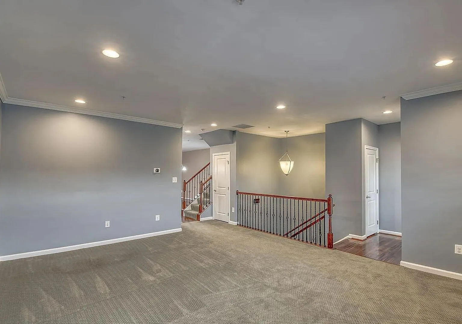 Stunning top level condo in Linton at Ballenger ready for your family — Photo 4