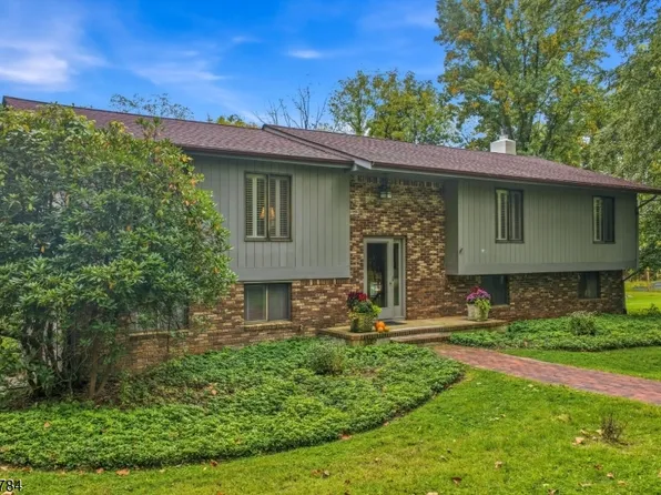 160 Sandy Ridge Rd, Delaware Twp., NJ 08559