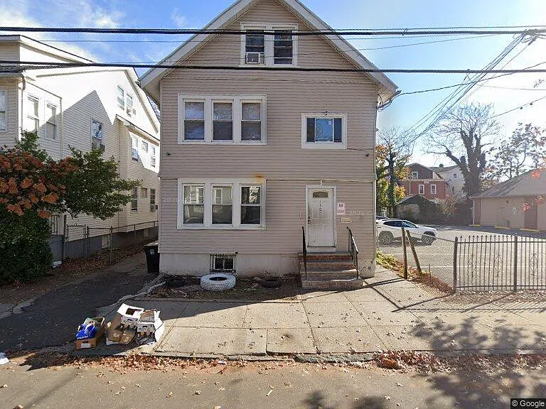 148-150 Norwood St #1