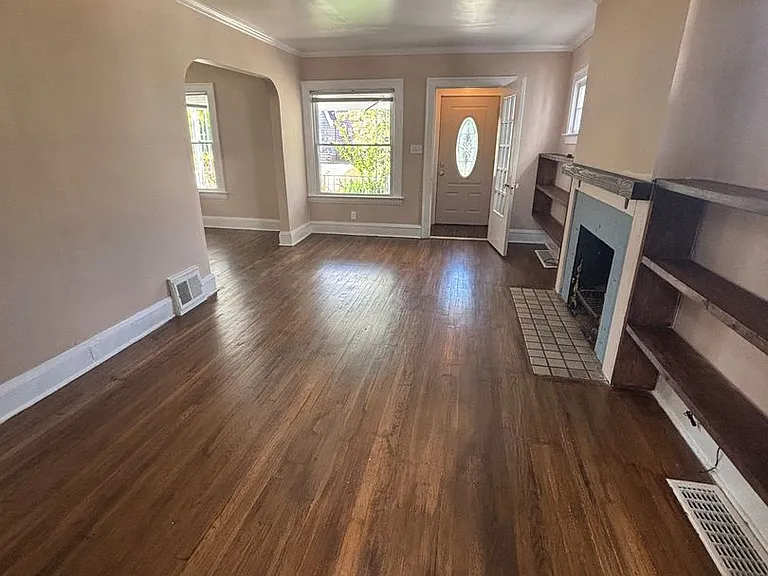 3553 Nordway Rd — Photo 2