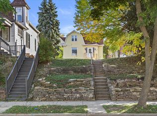 1432 N 49th St, Milwaukee, WI 53208