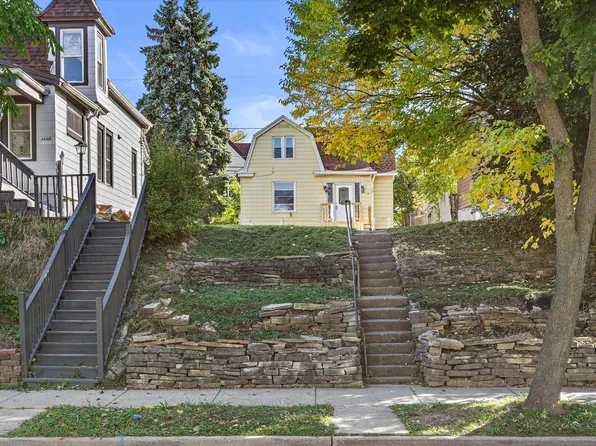 1432 North 49th STREET, Milwaukee, WI 53208