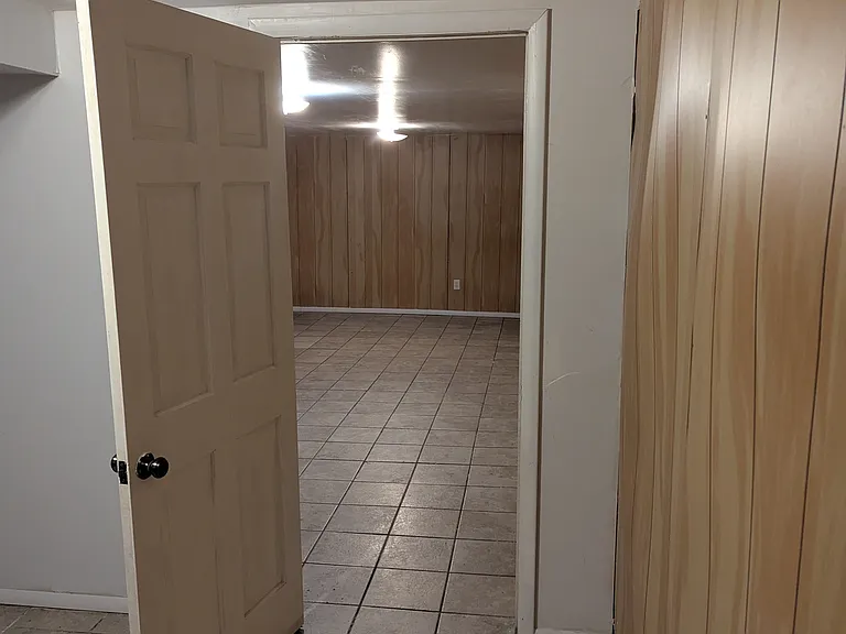 2000 Saint Stephen Dr — Photo 10