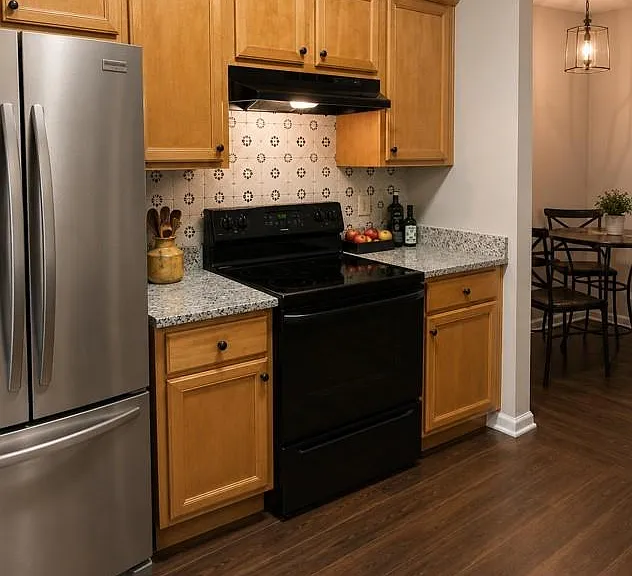 4217 Legacy Sq — Photo 7