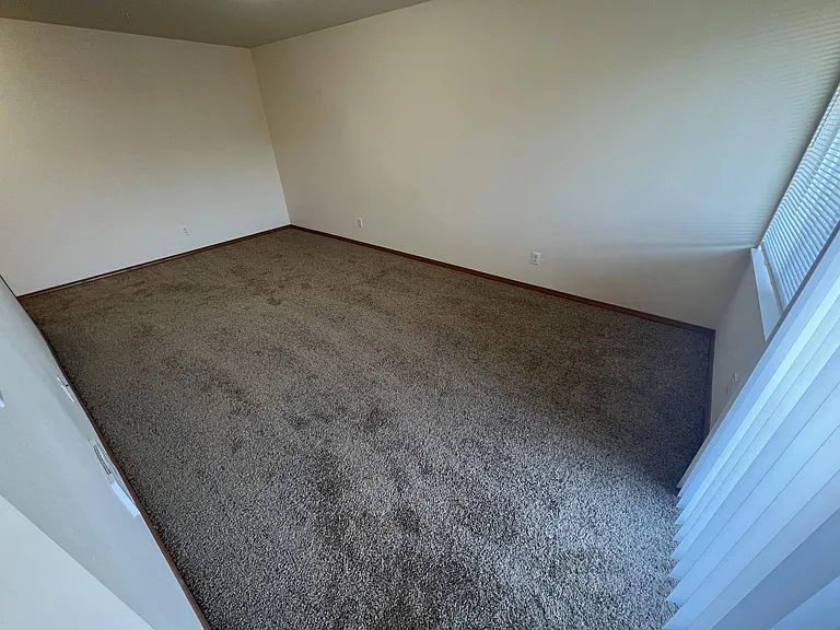 324 Avenue J #10 — Photo 12
