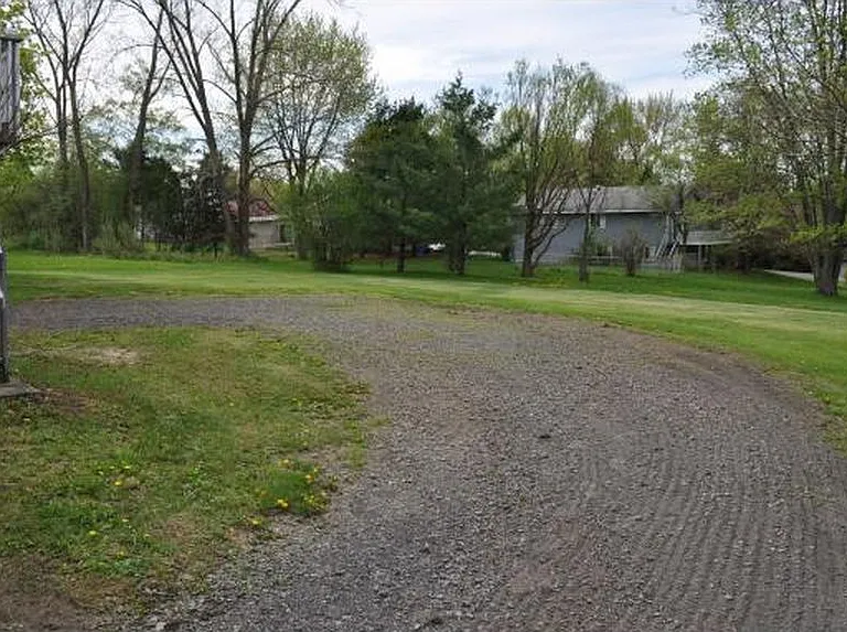 219 Snyder Hill Rd — Photo 7