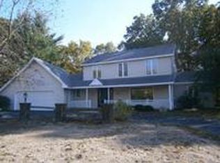 8180 Shadybrook Dr SE, Ada, MI