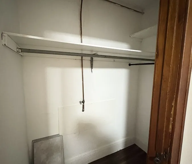 1246 Dufferin Pl #11 — Photo 6