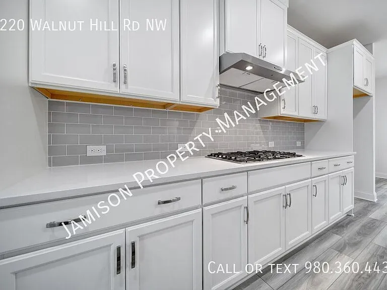 9220 Walnut Hill Rd NW — Photo 8