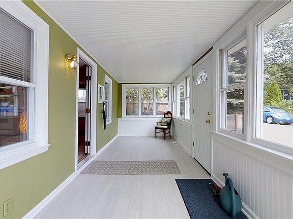 Heated porch with tile floor