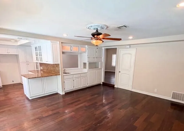 21409 Running River Ct — Photo 4