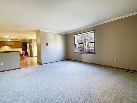 5th image of 2909 Daniel Dr