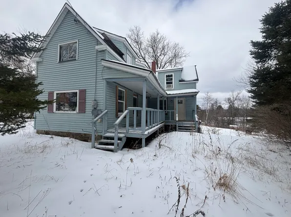 15 Huggard Avenue, Limestone, ME 04750