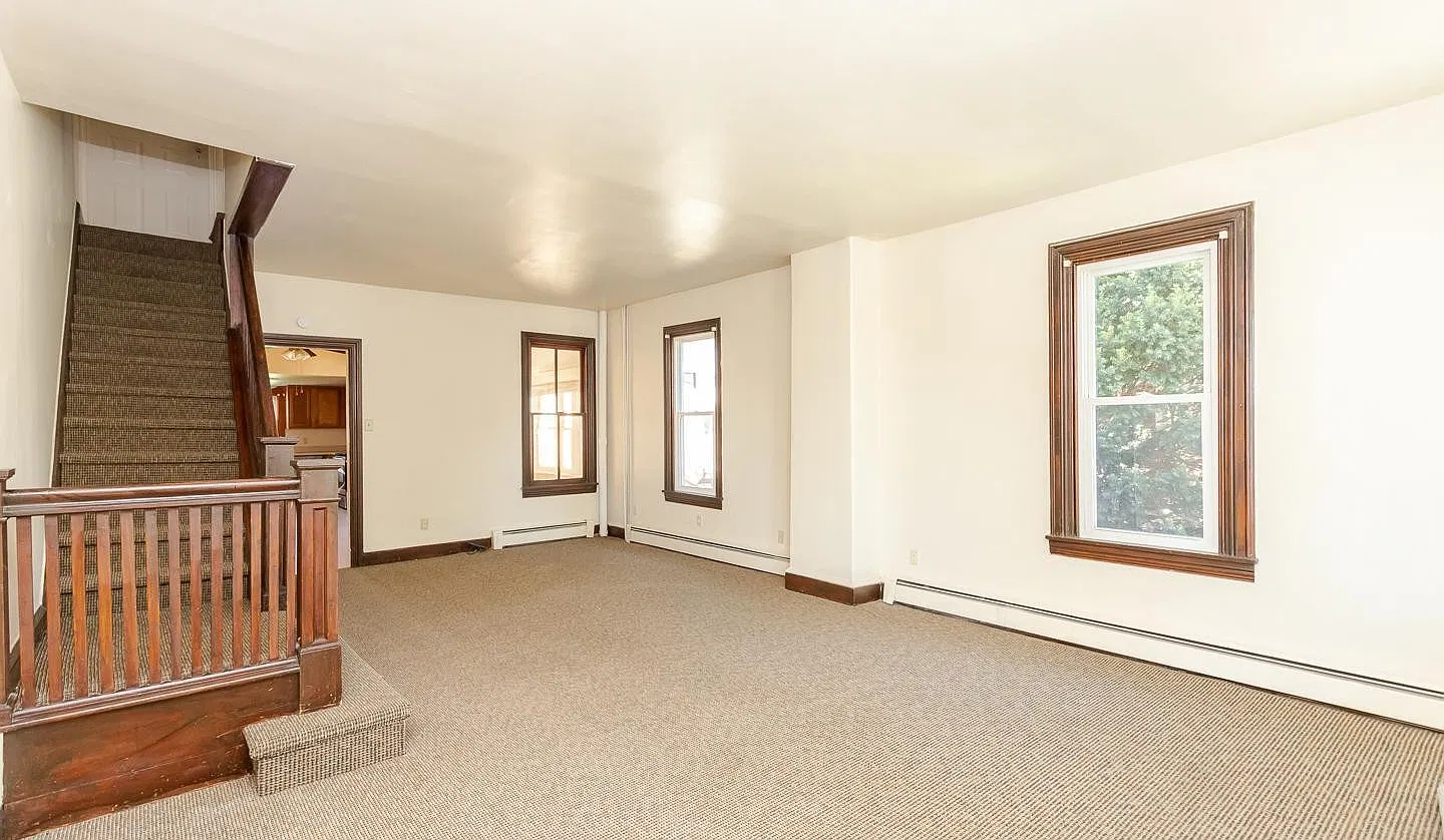 3 bed, 1445 sqft, $1,700 — Photo 3