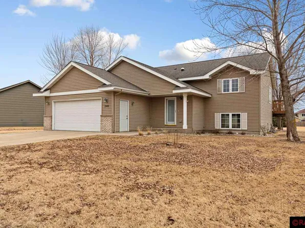 240 Palancar Ave, Mankato, MN 56001