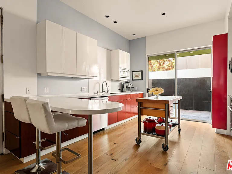 1200 N Sweetzer Ave #1 — Photo 6