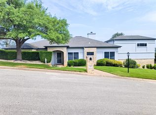 102 Paragon Ct, Lakeway, TX 78734