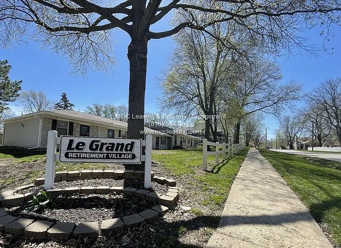 313 SE Grand Ave #1 — Photo 8