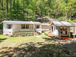 79 Sound Forest Ln, Franklin, NC 28734