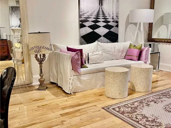 220 Rose Park Dr, Toronto, ON M4T 1R5