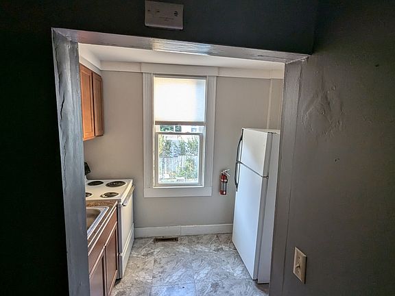 5th image of 72 2nd St #11254135