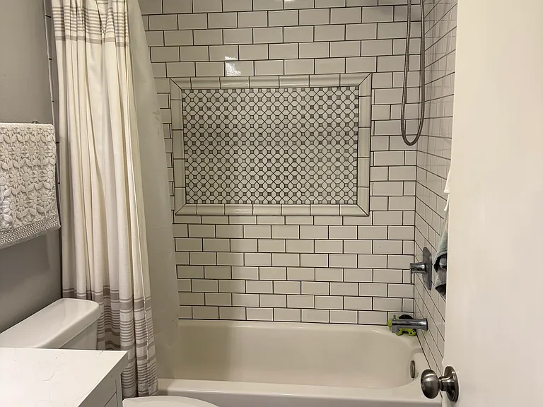 609 Grove St — Photo 18
