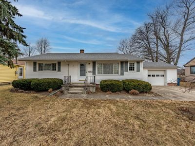 306 E Main St, Oak Harbor, OH, 43449