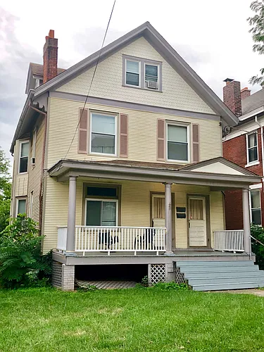 215 Lyon St Photo 1