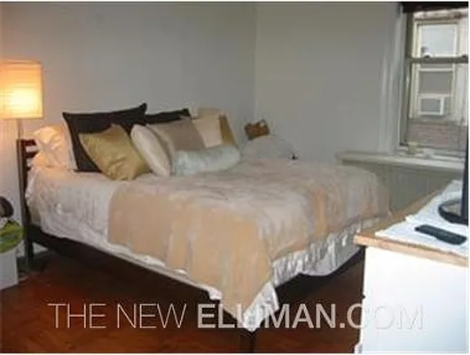 Rented by Douglas Elliman | media 24