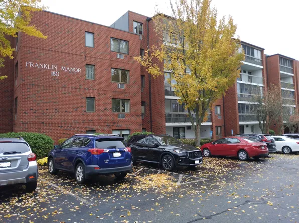 180 Green St APT 314, Melrose, MA 02176
