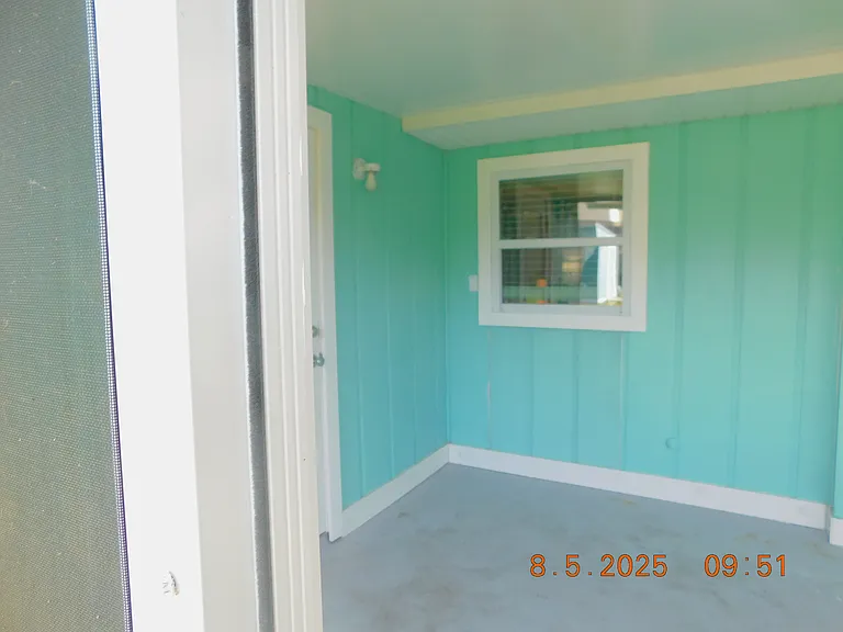 313 Surf St — Photo 17
